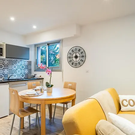 Cosy 戛纳